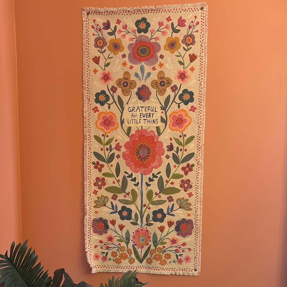 NATURAL LIFE Floral Tapestry with Pink and Green Accents
